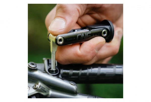 Multi-Outil Intégré OneUp EDC Lite Noir 5 Multi-Outil Intégré OneUp EDC Lite Noir – Image 3