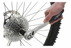 VAR Démonte Cassettes Avec Pilote -Entretien Réparation VTT Soldes Magasin unnamed file 1790