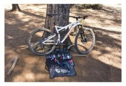 Trousse à Outils Wolf Tooth Travel Tool Wrap Noir 13 Trousse à Outils Wolf Tooth Travel Tool Wrap Noir -Entretien Réparation VTT Soldes Magasin unnamed file 1856