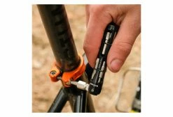 Multi-Outil Intégré Wolf Tooth EnCase System Hex Bit Wrench Multi-Tool (14 Fonctions) Noir -Entretien Réparation VTT Soldes Magasin unnamed file 2254