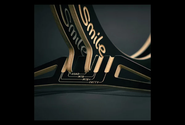 Support Velo MTB Hopper Smile Noir 3 Support Velo MTB Hopper Smile Noir – Image 3