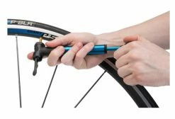 Mini Pompe Park Tool Pocket Protector Bleu 5 Mini Pompe Park Tool Pocket Protector Bleu -Entretien Réparation VTT Soldes Magasin unnamed file 2566