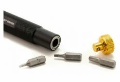 Tournevis Multi-Embouts Pedro's Pro Bit Driver - 2 & 2.5 Mm Hex / T25 Torx -Entretien Réparation VTT Soldes Magasin unnamed file 3537