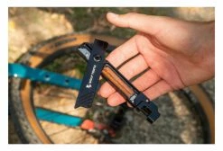 Multi-Outil Wolf Tooth 8-Bit Chainbreaker + Utility Knife (4 Fonctions) Noir -Entretien Réparation VTT Soldes Magasin unnamed file 3614