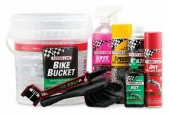 Kit D'Entretien Finish Line Pro Care 8.0 Bucket