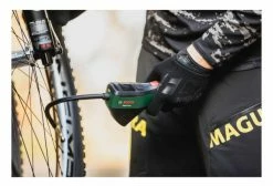 Pompe à Air Comprimé Sans-Fil Bosch EasyPump (Max 150 Psi / 10.3 Bar) 19 Pompe à Air Comprimé Sans-Fil Bosch EasyPump (Max 150 Psi / 10.3 Bar) -Entretien Réparation VTT Soldes Magasin unnamed file 42