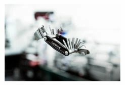 Multi-Outils Lezyne CRV-20 (20 Fonctions) Noir -Entretien Réparation VTT Soldes Magasin unnamed file 4356