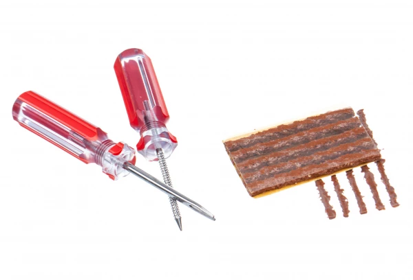 Kit De Mèches De Réparation Tubeless Neatt Outils + 10 Mèches 3 Kit De Mèches De Réparation Tubeless Neatt Outils + 10 Mèches