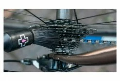 Muc-Off Brosse Pièces Transmission Muc Off Noir -Entretien Réparation VTT Soldes Magasin unnamed file 830